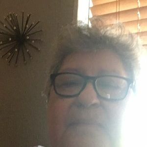 Meet your Posher, Evila